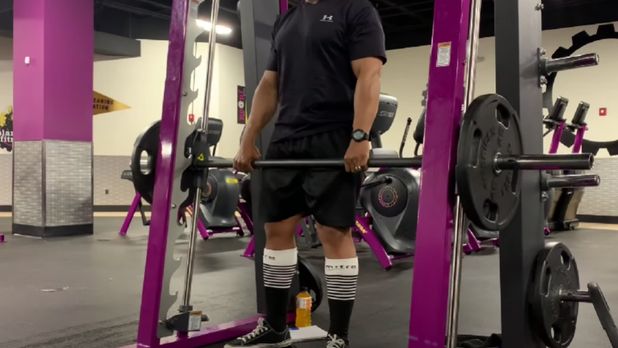 can you do deadlifts on smith machine