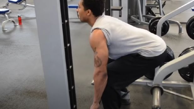 deadlift form on smith machine