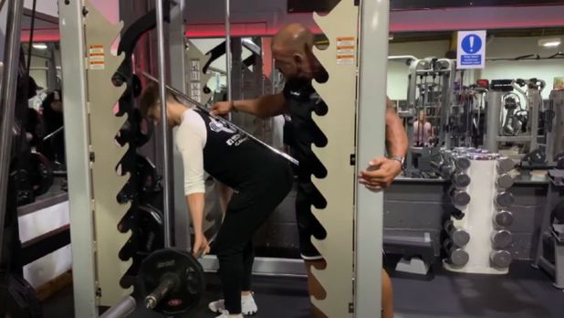 how to deadlift with a smith machine